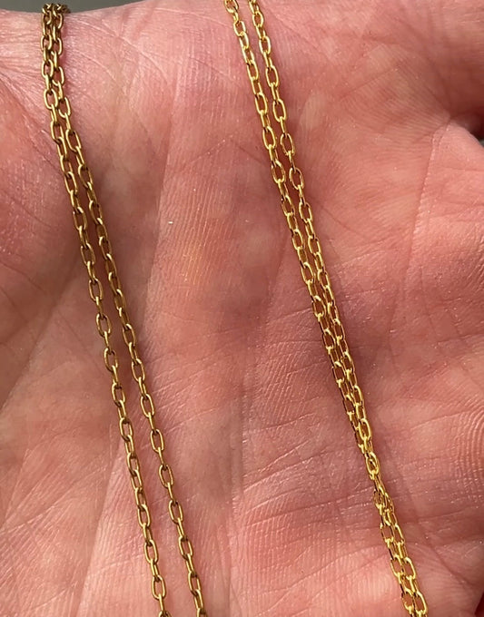 Solid Gold vs Gold Plated Jewelry – What’s the Difference?