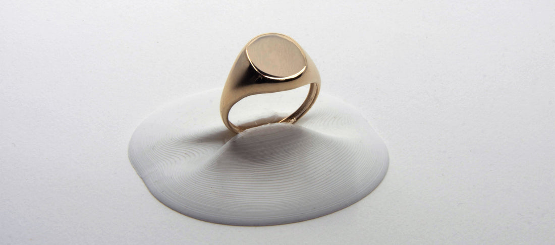 Solid Gold vs Gold-Filled Jewelry: What’s the Difference?