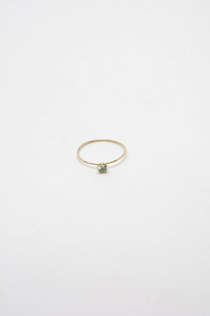 Solitaire Ring 14k Gold and Montana Sapphire